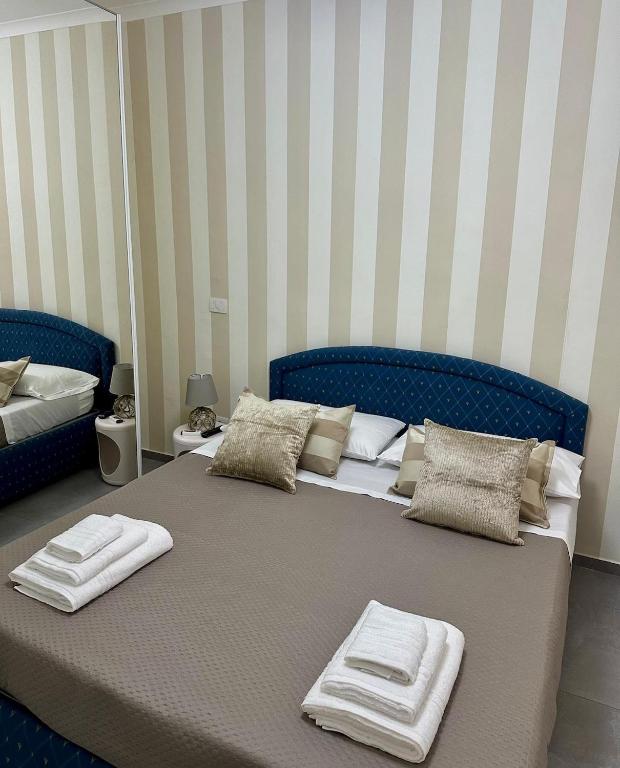 Nicotera Apartment - Chambres d'hôtes Naples