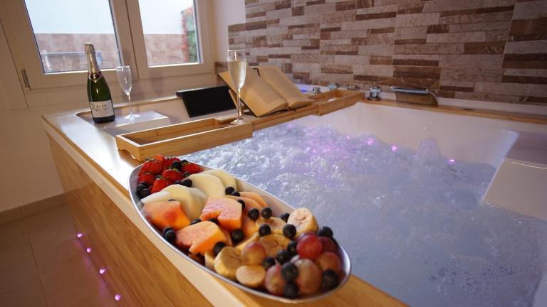 Loft moderno, jacuzzi y BBQ - Chambres d'hôtes San Isidro