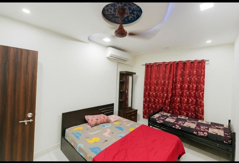 Private Room At Ghodbunder Road Ovale Naka Thane West - Bed and Breakfast Mire