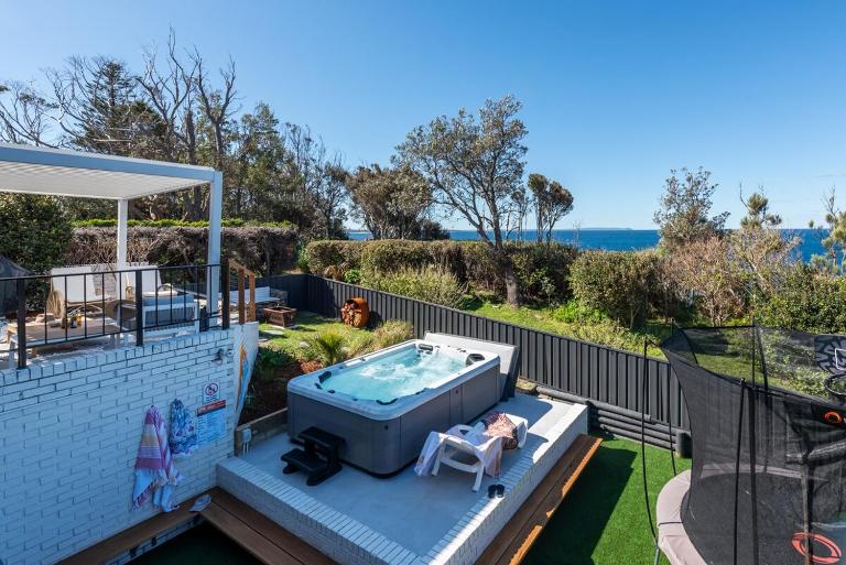 Myth On Mollymook Mountain - Bannister Pt - Spa & Games Room - B&B Mollymook