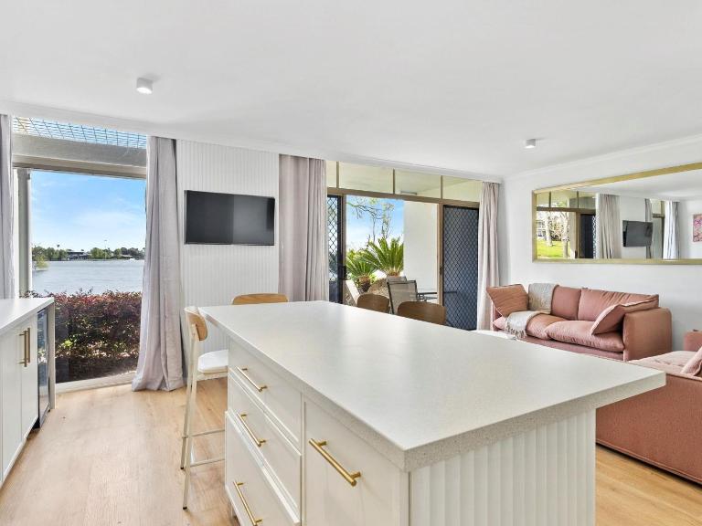 Yarrawonga Lakeside Apartment 25 - Bed and Breakfast Mulwala