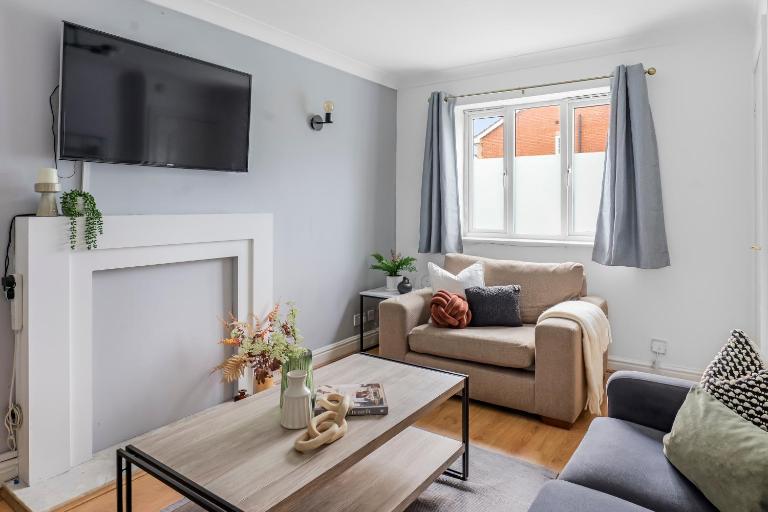 Contractor Haydock Home in St Helens Near Racecourse - Ferienwohnung Haydock