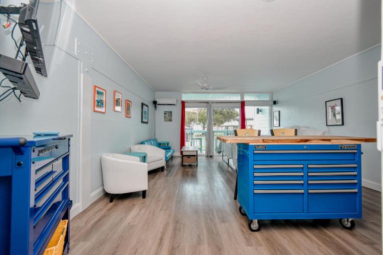 Park Place Unit 129 - B&B Cedar Key