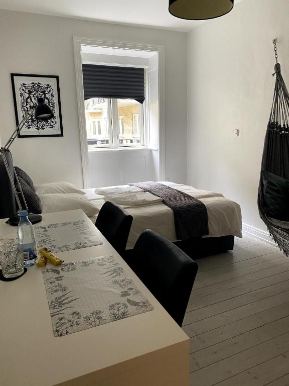 Quiet room in lively area with helpful Host! - Ferienwohnung Kopenhagen