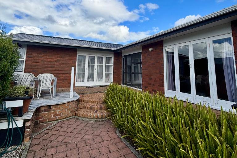 Location Location 400m From Beach and Town Centre - Bed and Breakfast Whitianga