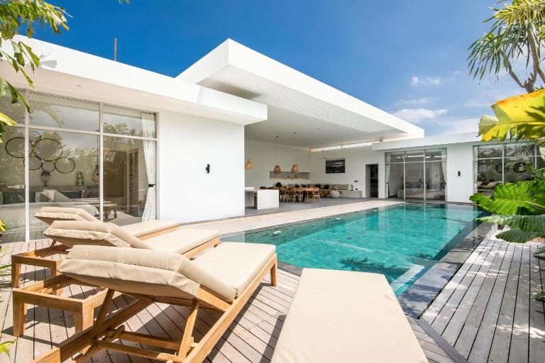 Modern 4 BR villa heart of Canggu 800m to beach - Ferienwohnung Canggu