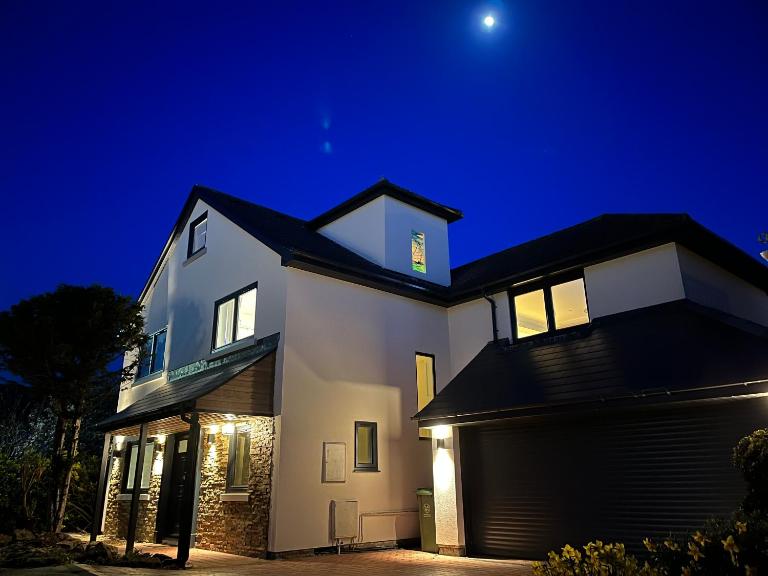 Stunning Beach House Indoor Pool - Ferienwohnung Portsmouth