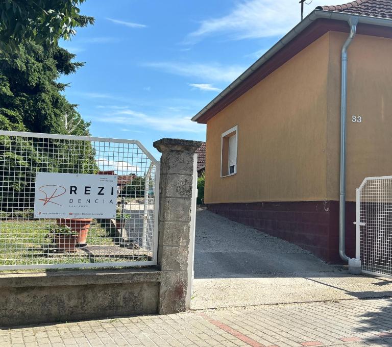 REZIDENCIA Apartman - B&B Zamárdi