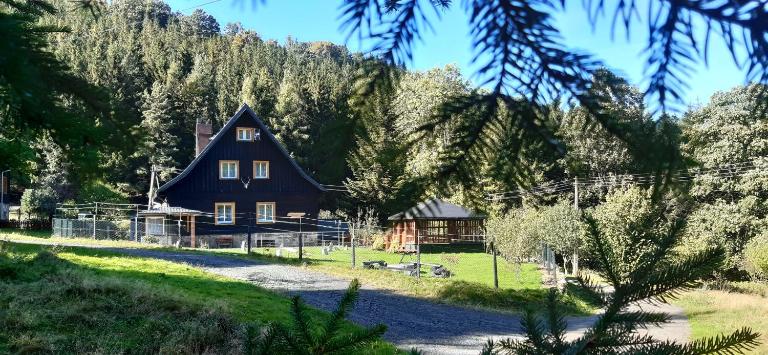 Leśniczówka w Dolinie - B&B Świeradów-Zdrój