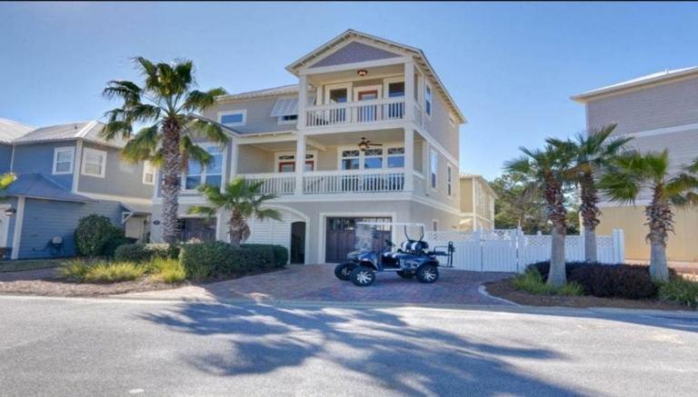 5BR One Block to Beach- Hot Tub- Pool- Golf Cart- Pets - B&B Destin