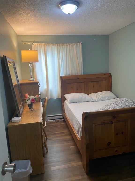 Comfy Private Room - B&B Brampton