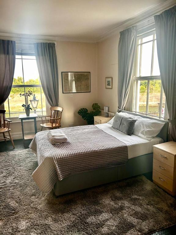 The Fox and Hounds - B&B Surbiton
