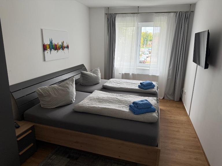 Tolles Apartment in Magdeburg-Salbke mit Balkon und WiFi - Chambres d'hôtes Magdebourg