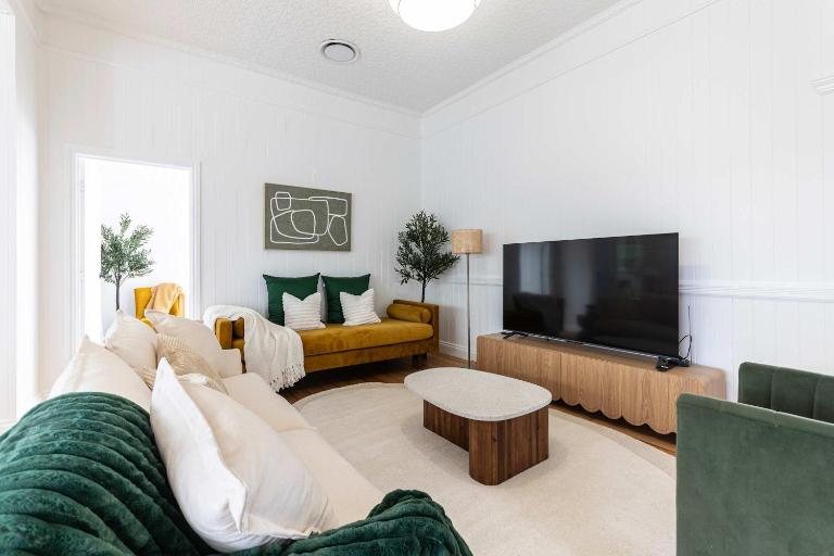 Heart of Milton 4b2b AC 2Tvs Private Parking walk to Suncorp Stadium - Ferienwohnung Brisbane