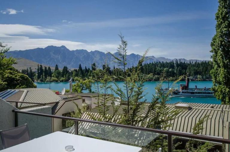 10 The Lodges - Lake View - B&B Queenstown