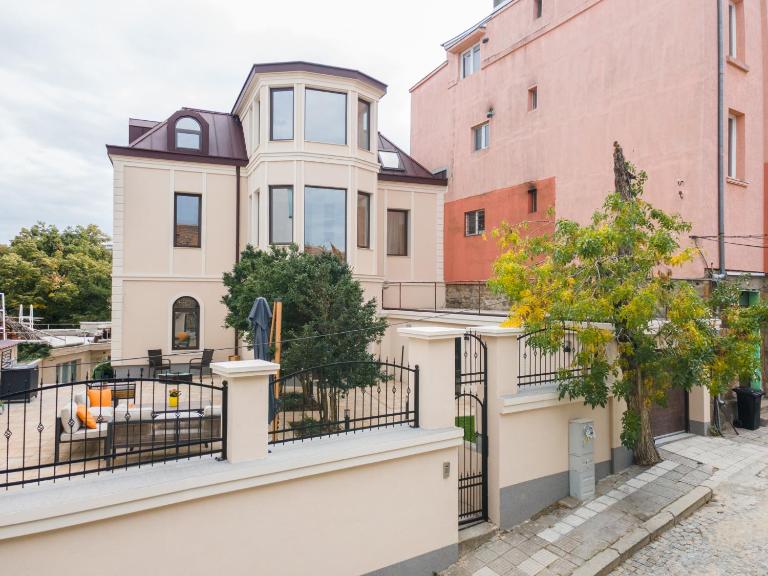 The House of Pom - Chambres d'hôtes Plovdiv