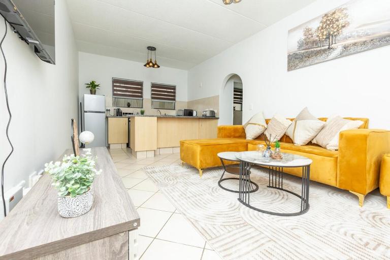 Sandton Luxury Apartment, 82 Via Arrezio - B&B Johannesburg