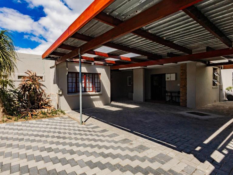 Urban Oaks - B&B Bellville