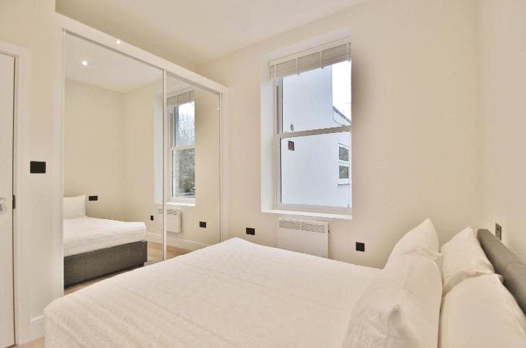 Fantastic Two Bed Garden Flat in Shepurds Bhush - B&B Londres