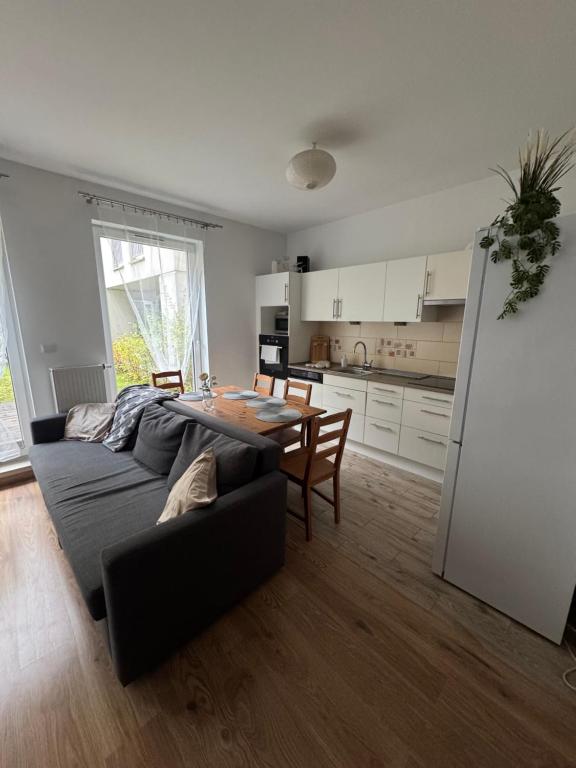 Komfortowy Dwupoziomowy Apartament - B&B Warsaw