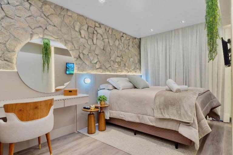 Condomínio Residencial e Comercial YOU - B&B Canela