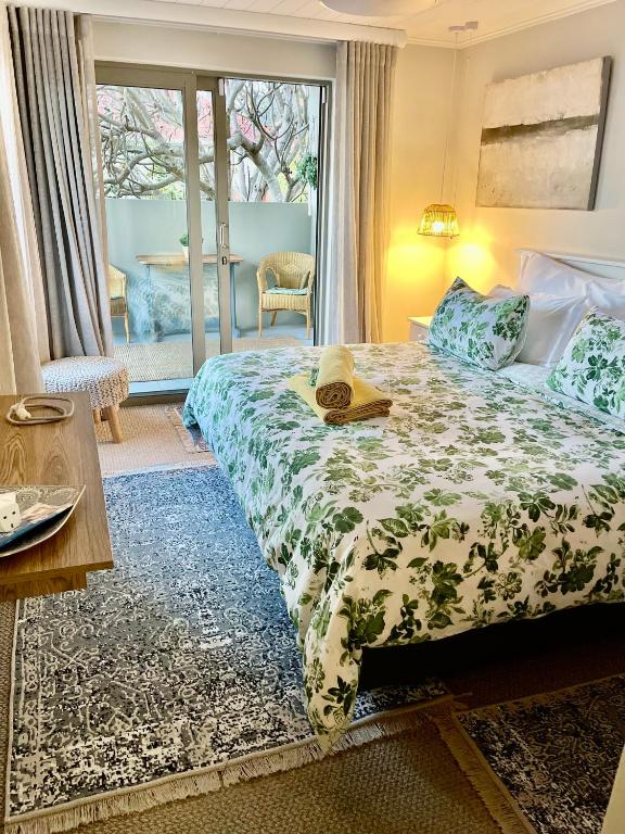 OceanBreeze50 Stylish Garden Route Stay in Central Mossel Bay - B&B Mossel Bay