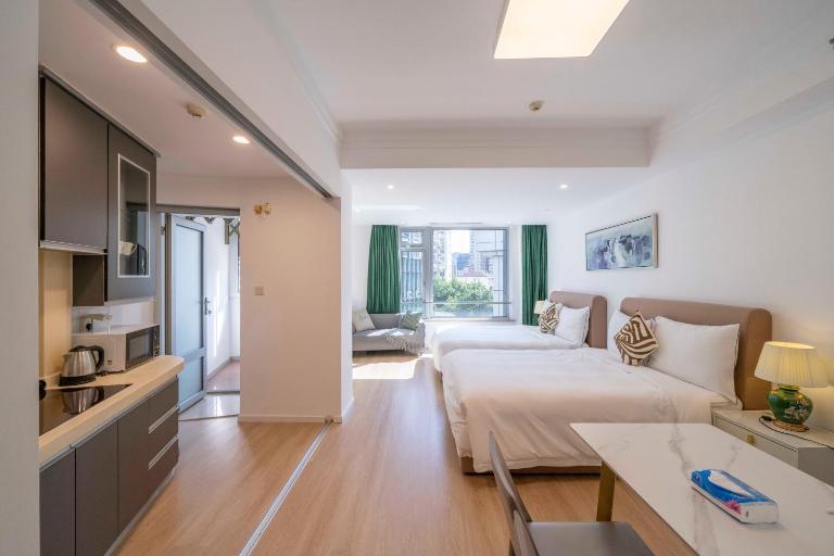 Tyms Xuhui Spacious 1BR APT - B&B Shanghai