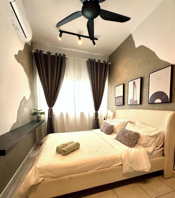 The Luxe Homestay Apartment, Near Sepang Circuit and KLIA, Nilai - 3 Bedroom Fully Aircond - Ferienwohnung Kampung Baharu Nilai