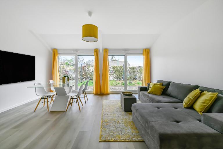 L Apparté Beau 2 chb moderne avec jardin privé parking proche centre Évreux - B&B Évreux