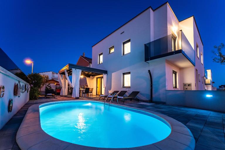 Villa Essenza Rossa in Vodice only 650 meters from the beach - Ferienwohnung Vodice