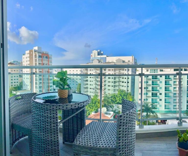 Chic Elegant City Center Condo - B&B Santo Domingo