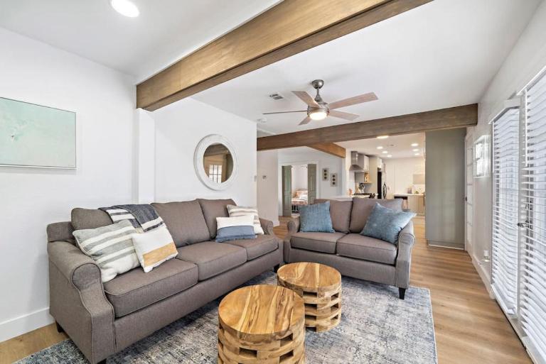 Beautiful home with pool near Kemah Boardwalk - Chambres d'hôtes Kemah