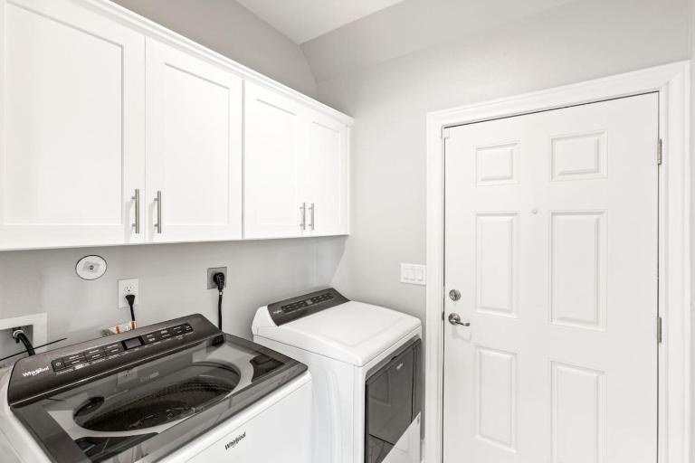 Family Friendly 3-Bedroom Coastal Escape - Bed and Breakfast Galveston