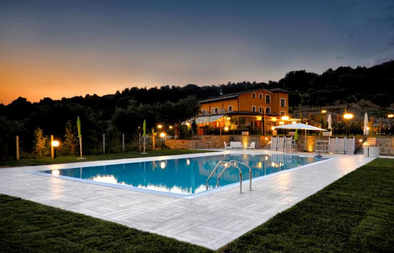 Casale degli Ulivi Resort - Chambres d'hôtes Pellare