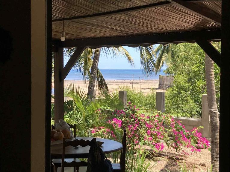 Bellevue sous les cocotiers - Ferienwohnung Ambondrona