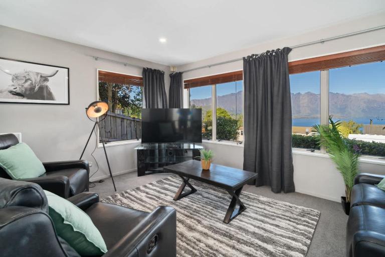 Charming 2 bedroom with fantastic views - Bed and Breakfast Queenstown