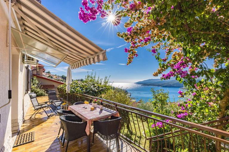 Apartment Neda in Rabac - Bay View - B&B Rabac