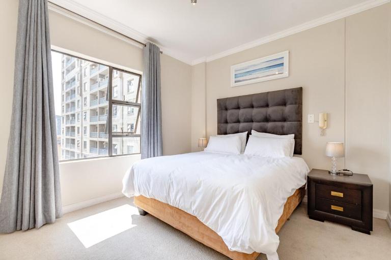Westpoint Sandton Luxury City View 2 Bed- 2 Bath Suite - Chambres d'hôtes Johannesbourg