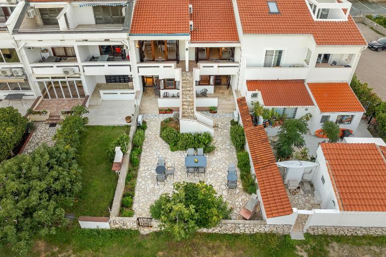 Apartments Dupin - B&B Baška
