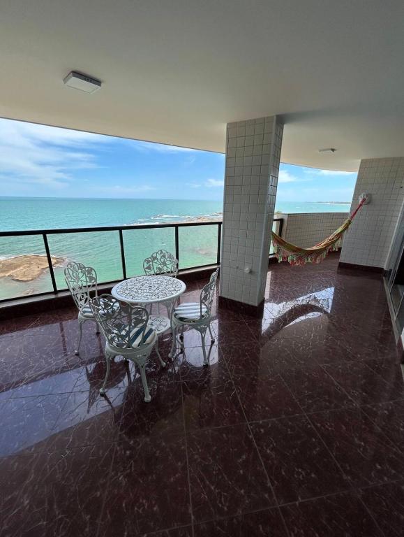 Varandão vista Castanheiras e Namorados - B&B Guarapari
