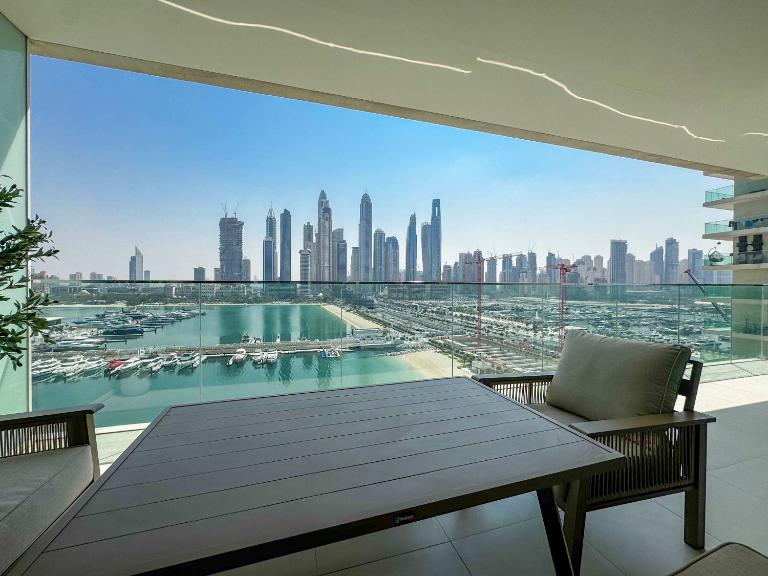 Glamorous 3BR with Marina view - B&B Dubái