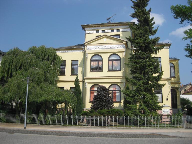 Villa Amilia - Ferienwohnung 2 - B&B Waren