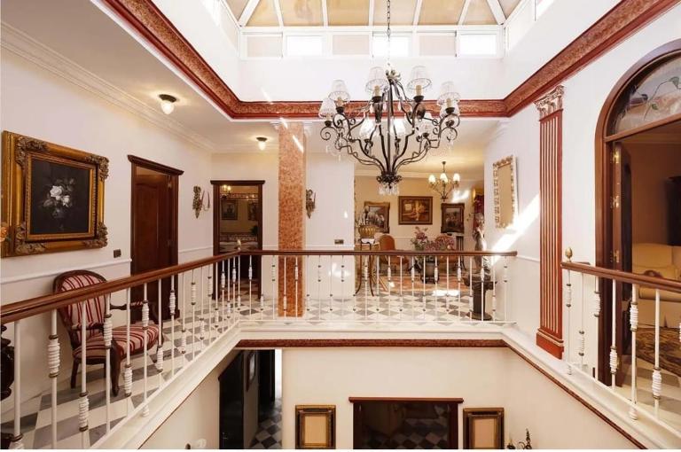Casa Palacete en el corazón de Cádiz - Bed and Breakfast Paterna de Rivera