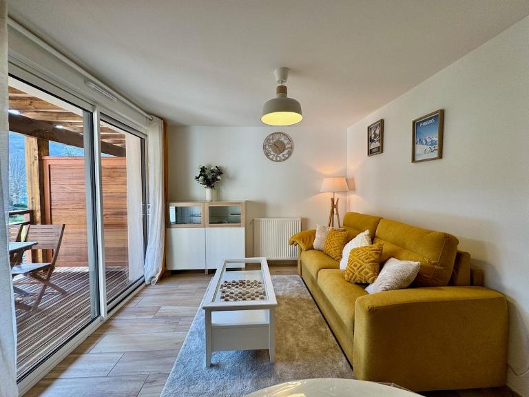 Appartement cosy au bords du lac de Loudenvielle - Bed and Breakfast Génos