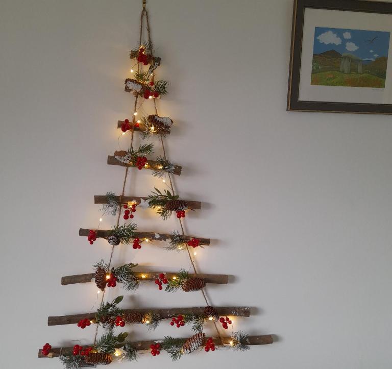 Y Gegin Fach Cardigan - B&B Rhos-hill