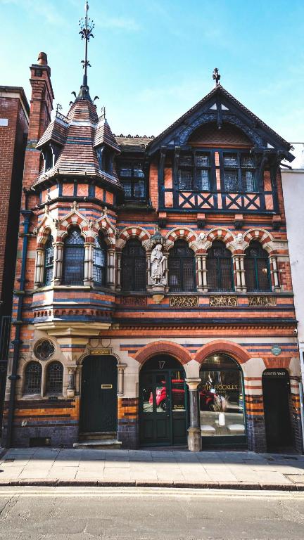 Fothergill House - Entire Luxury Townhouse - City Centre - B&B Nottingham