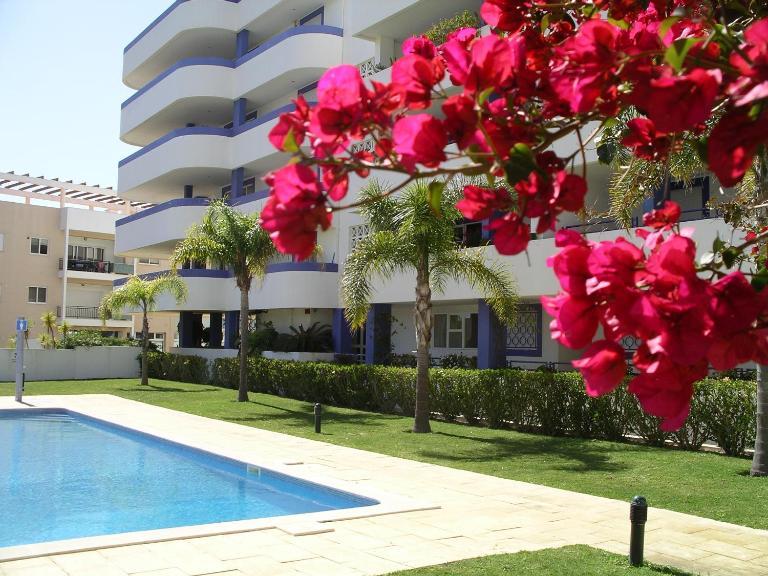 Cozy Flat Vilamoura Marina With Pool & Balcony By Timeless Vacations - Ferienwohnung Vilamoura