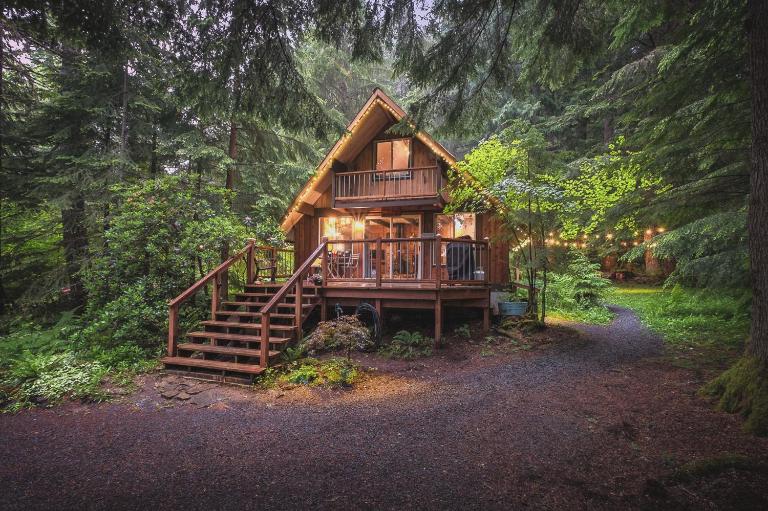 Nisqually Nest at Mount Rainier - B&B Ashford