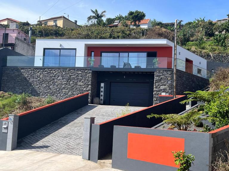 Villa Bacana Oasis - Ferienwohnung Estreito da Calheta