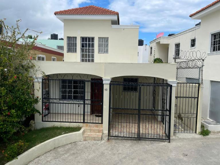 Espacioso Casa en Puerto Plata cerca de La Playa 4 camas 3 baños Agua caliente Aire condicionado Wi-Fi - B&B Puerto Plata